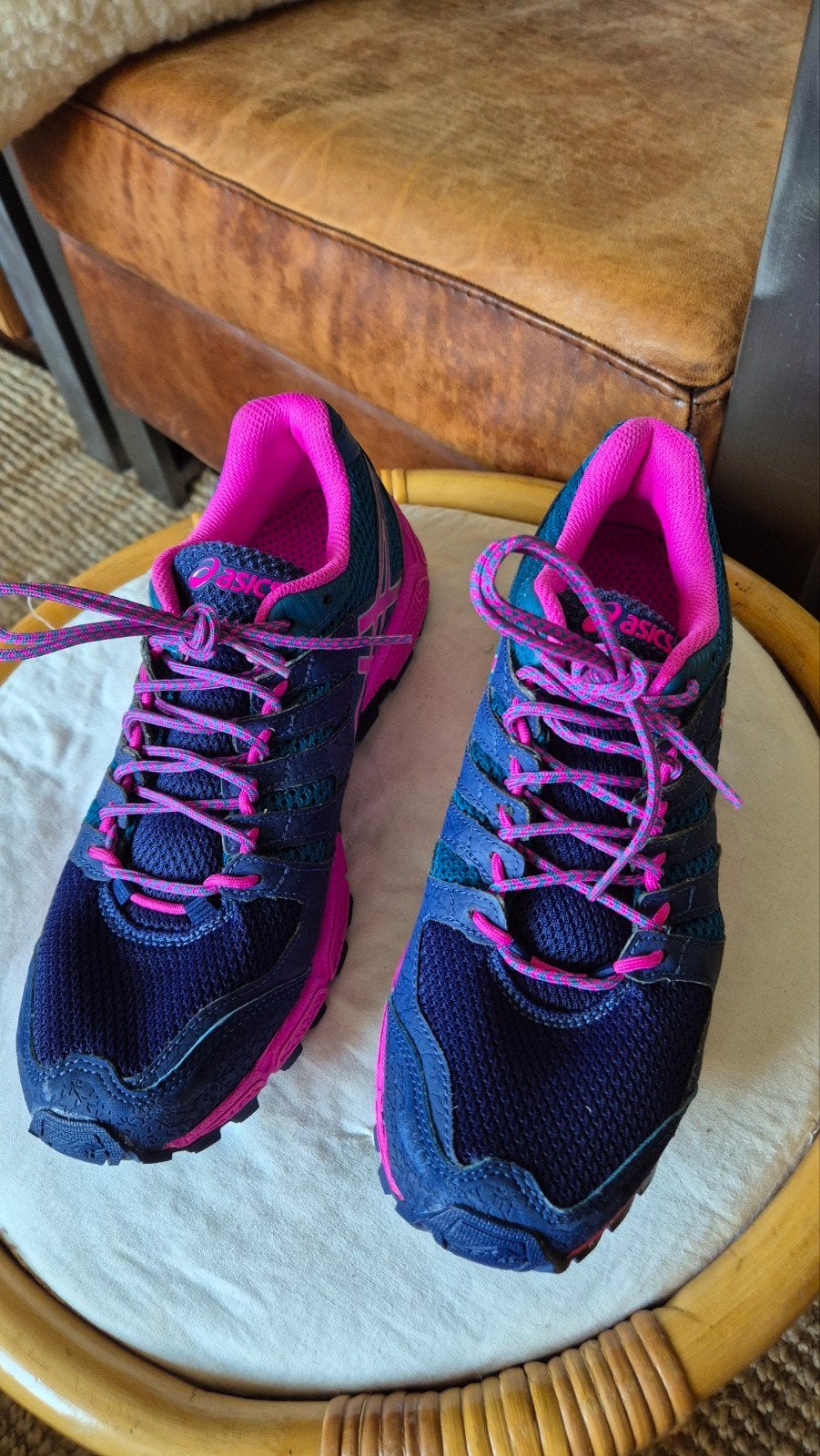 Asics nieuw staat gympen sneakers mt 40,5, Overige kleuren, Ophalen of Verzenden, Asics, Sneakers of Gympen