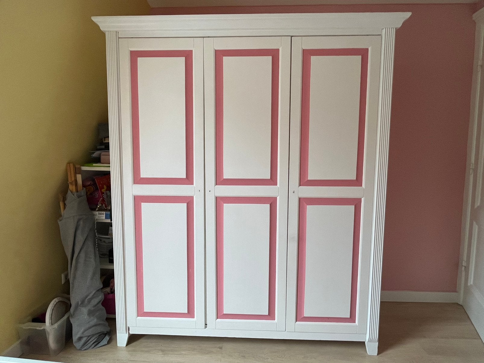 Kledingkast kind, Ophalen, Met deur(en), Gebruikt, 200 cm of meer