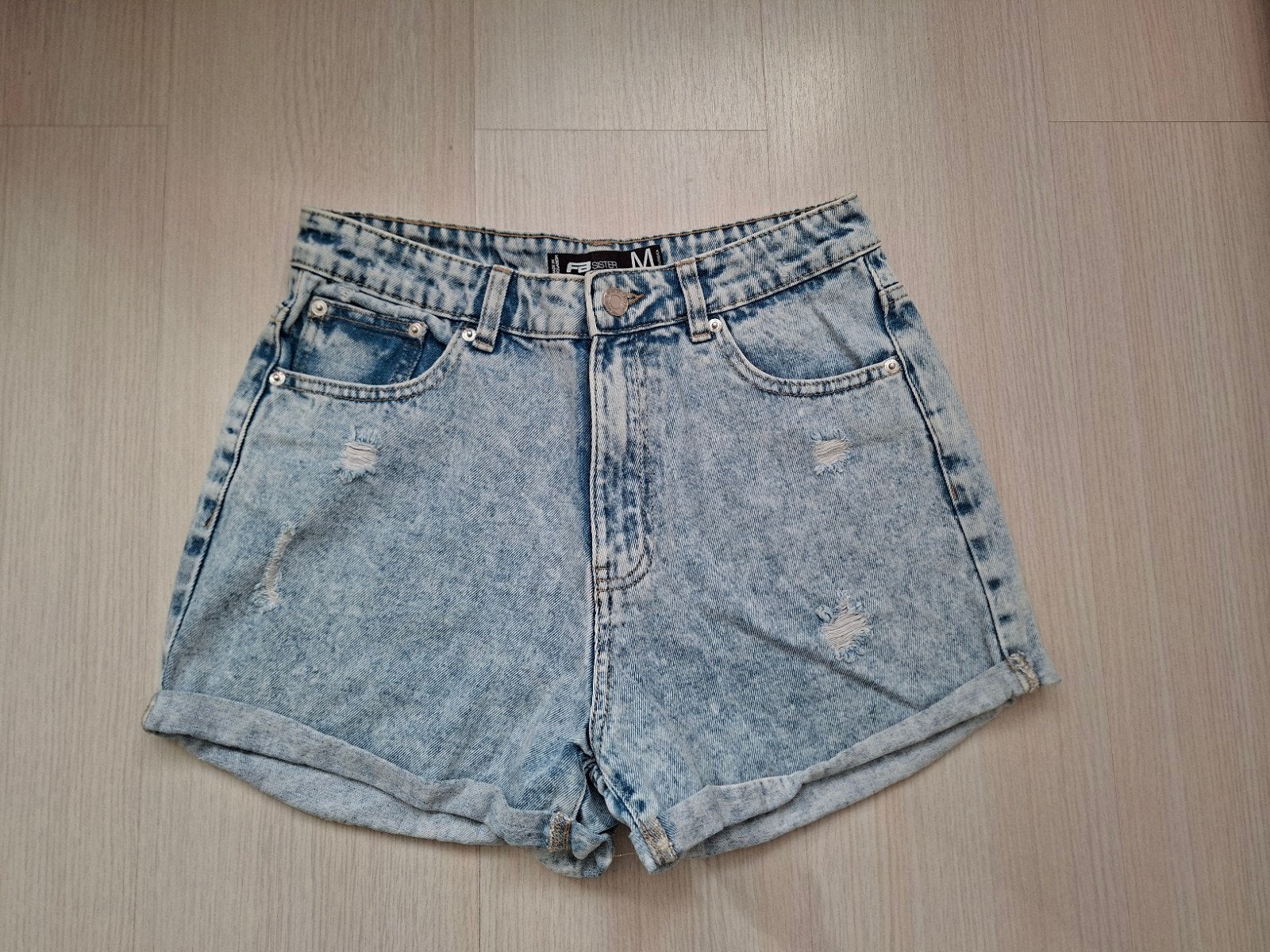 Blauw FB Sister spijker short maat M, Kleding | Dames, Blauw, Ophalen of Verzenden, Zo goed als nieuw, W30 - W32 (confectie 38/40)