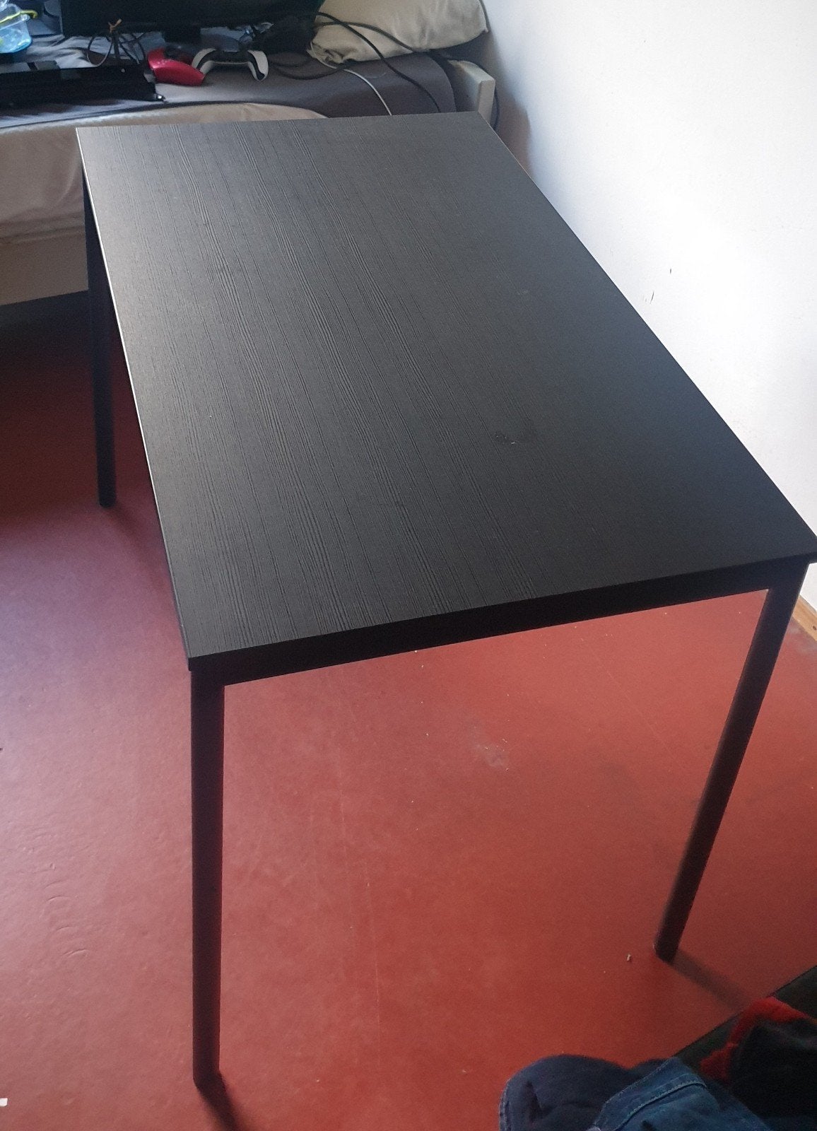 IKEA SANDSBERG eettafel zwart 110x67 cm, Huis en Inrichting, Ophalen