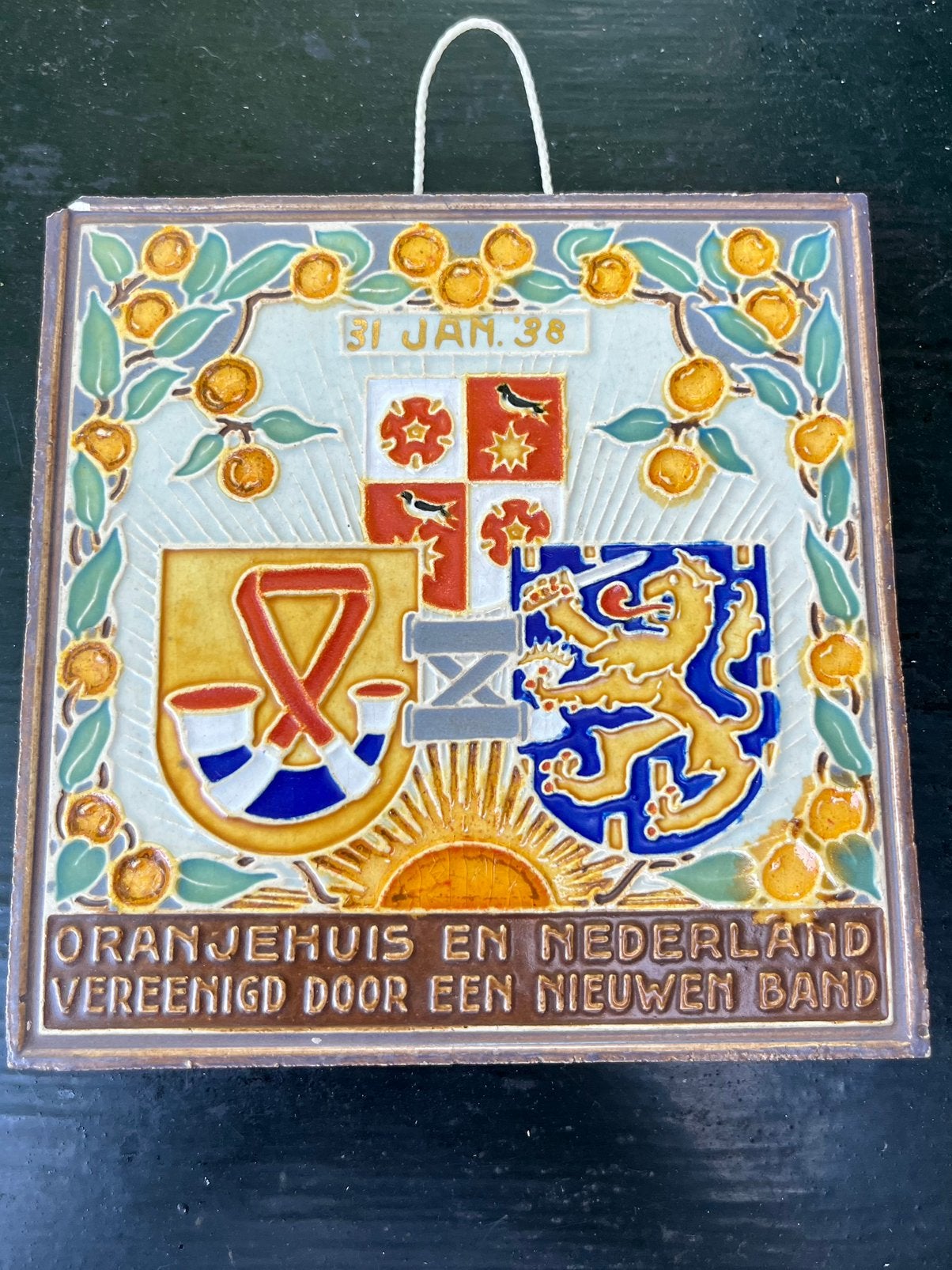 tegel oranjehuis en Nederland 1938, Antiek en Kunst, Antiek | Wandborden en Tegels, Ophalen of Verzenden
