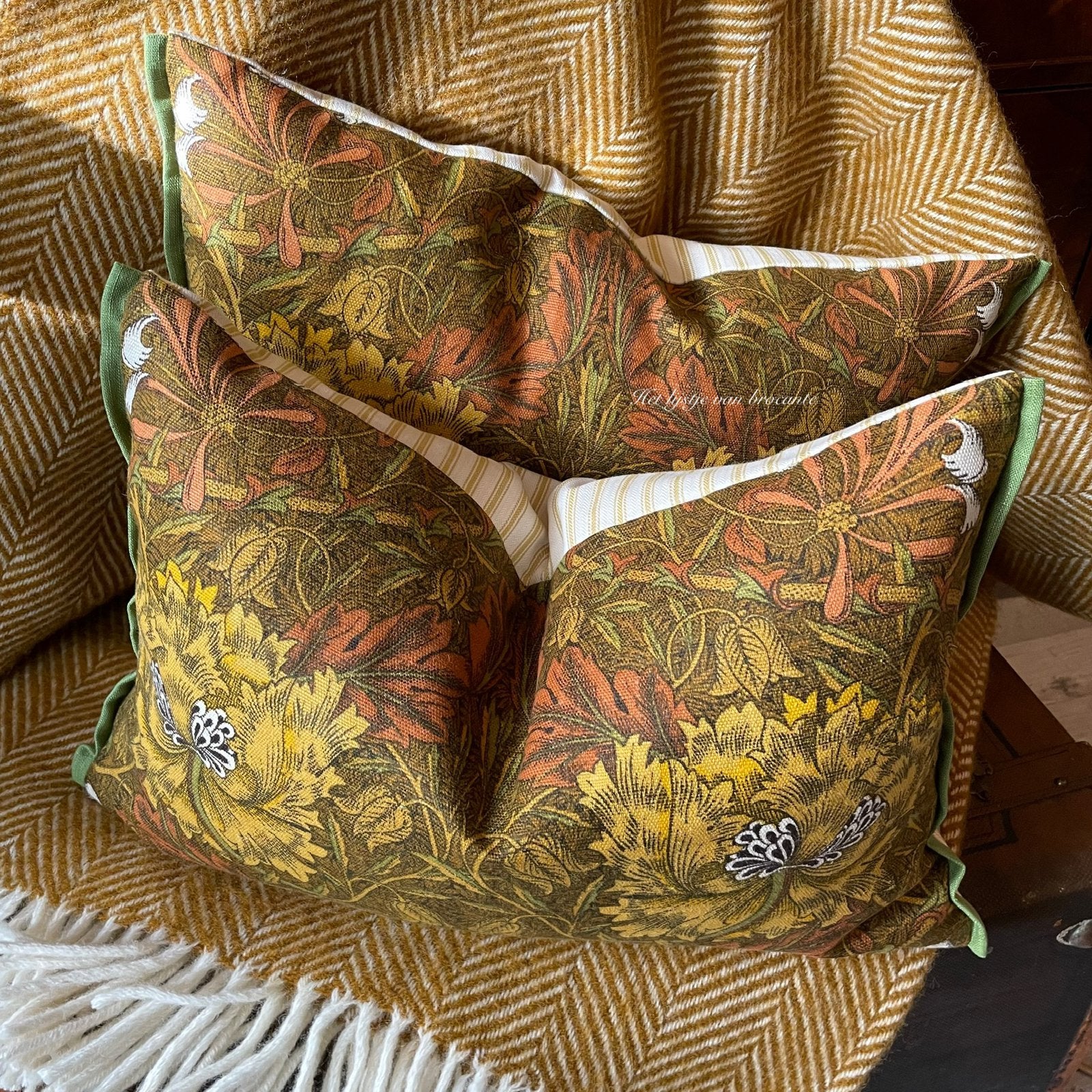 Handgemaakte kussen set William Morris Honeysuckle, Westdijk 41 3241 GT Middelharnis, Info@lijstjevanbrocante.nl, Vierkant, Ophalen of Verzenden