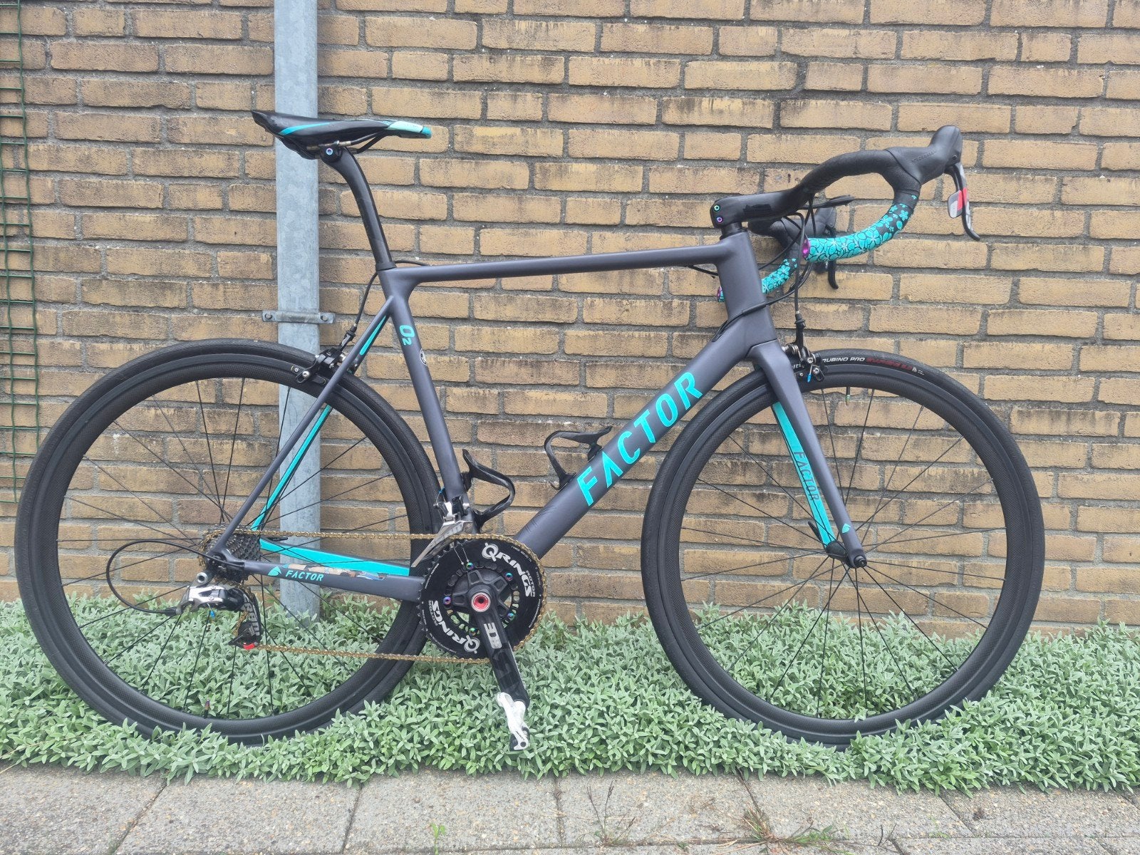 Factor o2 58 cm, Fietsen en Brommers, 28 inch, Carbon, Velgrem, Zo goed als nieuw