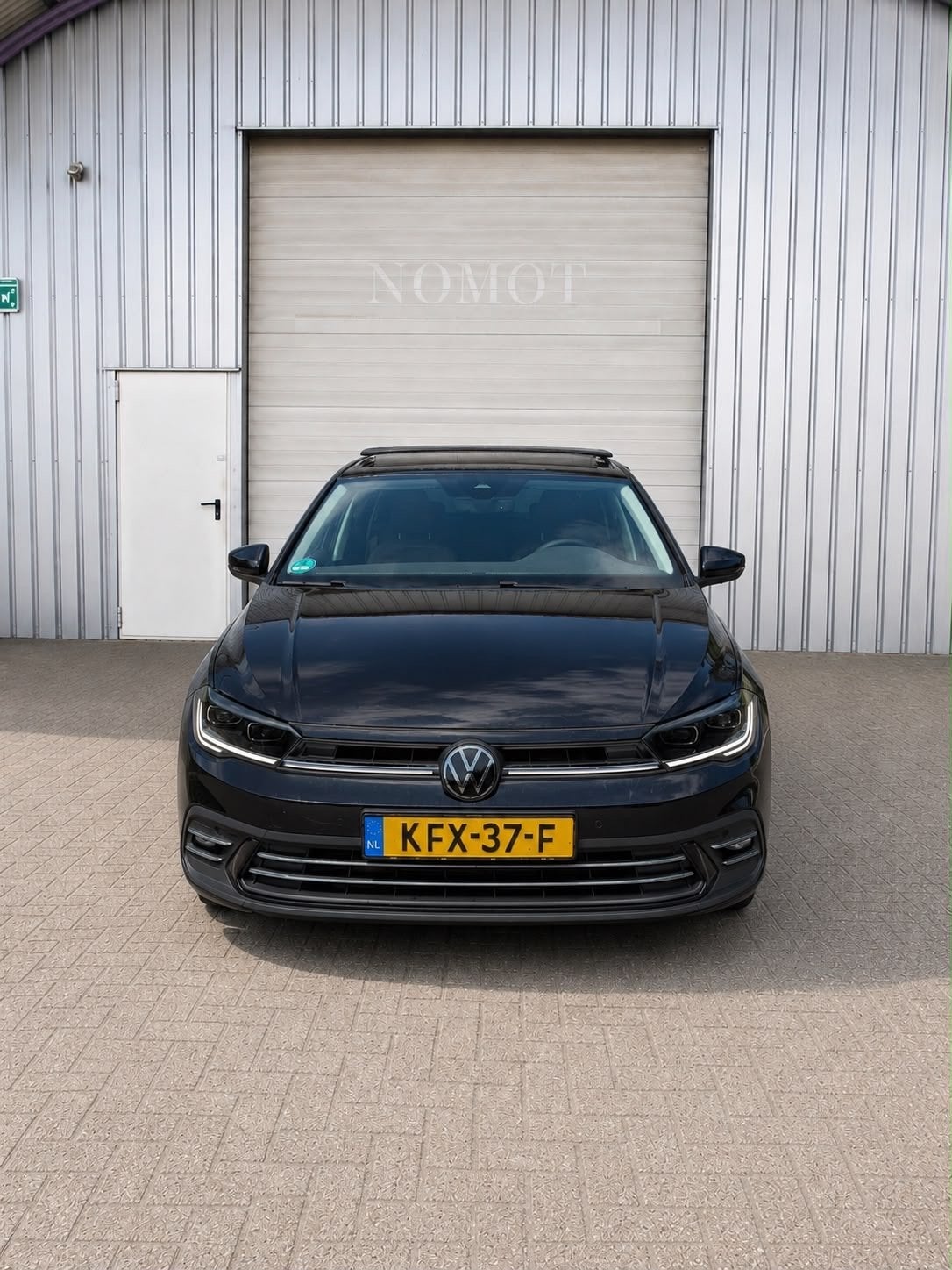 Volkswagen Polo 1.0 TSI 110pk Dsg-7 2025 Zwart, Auto's, Volkswagen, Leder en Stof, Zwart, 1100 kg, Geïmporteerd