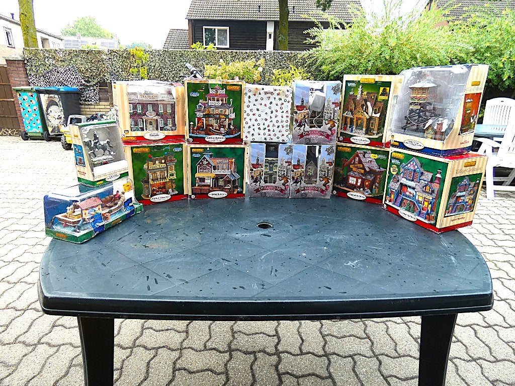 Foto 5 van Kerstdorp compleet met vele accessoires