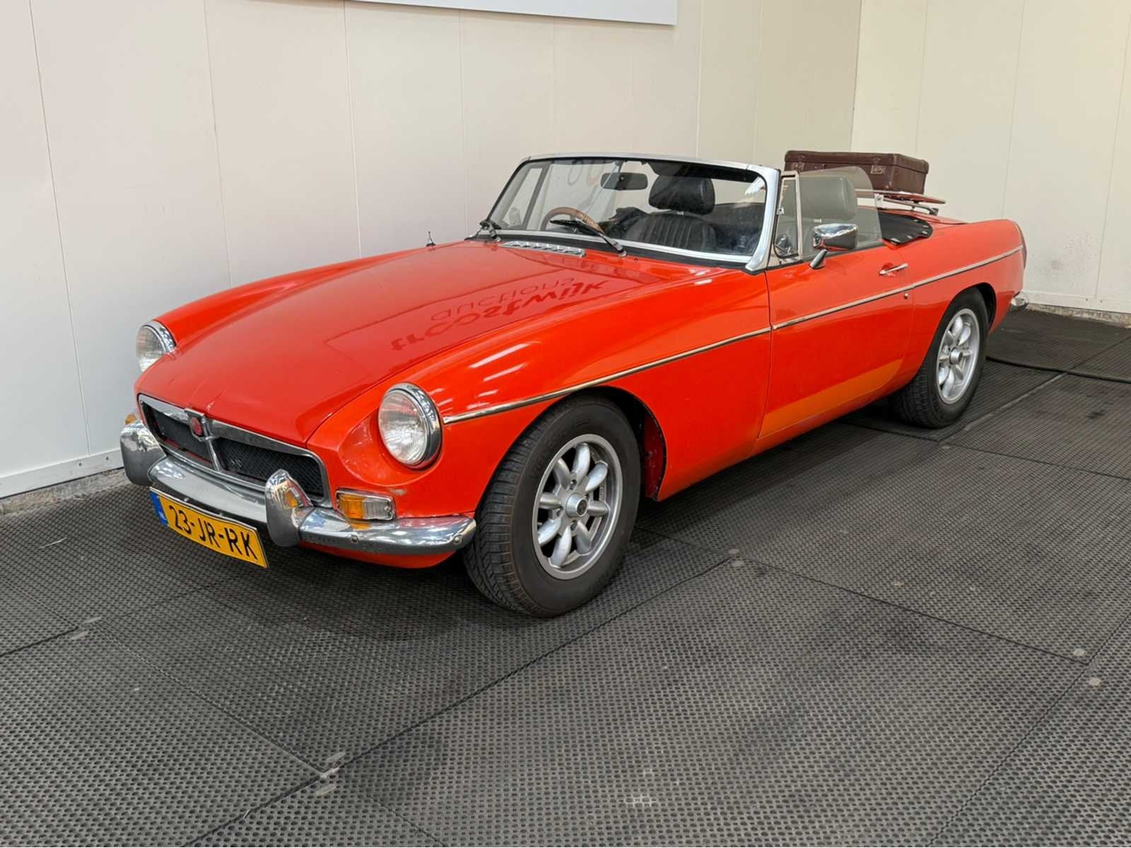 MG - B type - 1.8 Roadster - Oldtimer - 1981, Bedrijf, Geïmporteerd, MG, Overige kleuren