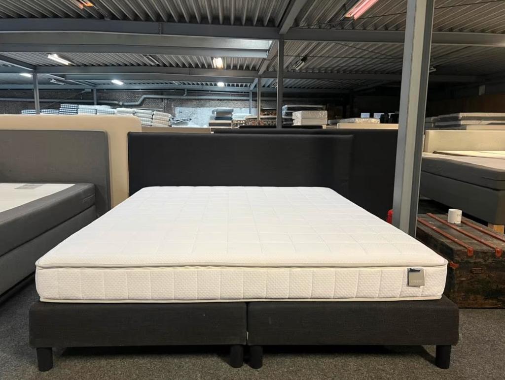 Auping boxspring 180 x 200 met cresto matras, Ophalen of Verzenden, Bedbodem, 180 cm, 200 cm