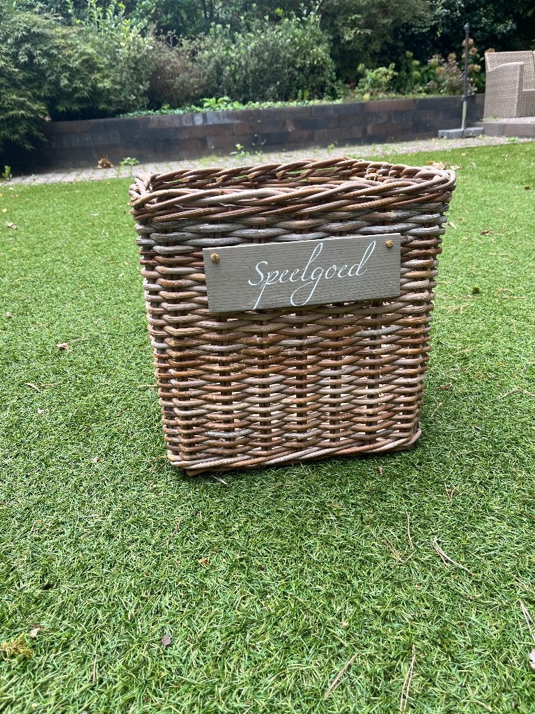 Speelgoedmand, riet (evt 2 stuks), Ophalen, Gebruikt, Gevlochten, Mand