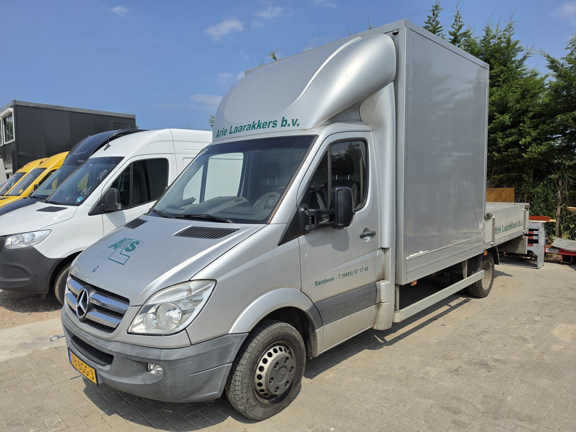 Mercedes-Benz Sprinter 519 CDI Chassis Cabine met open laadb, Euro 5, Stof, Zwart, 190 pk