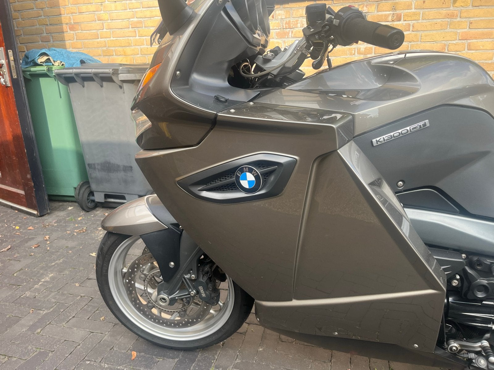 BMW K 1300 GT - 2011 - Volledig uitgerust, Handvatverwarming, 4 cilinders, Motorrijbewijs A, Gebruikt