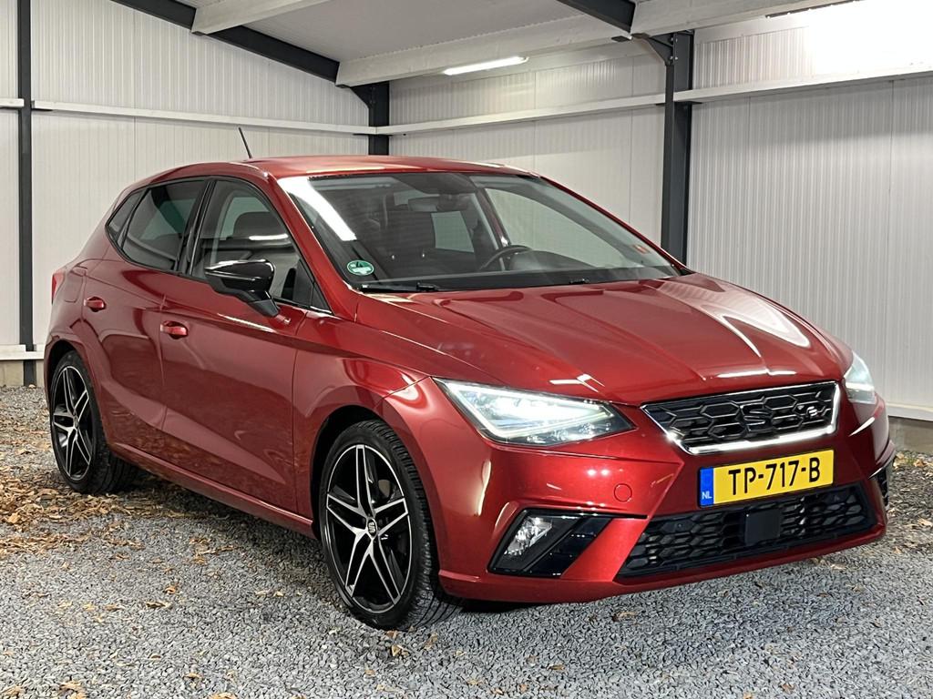 SEAT Ibiza 1.0 TSI FR Business Intense ''DESIRE RED MT'' ALC, Gebruikt, Euro 6, Handgeschakeld, 570 kg