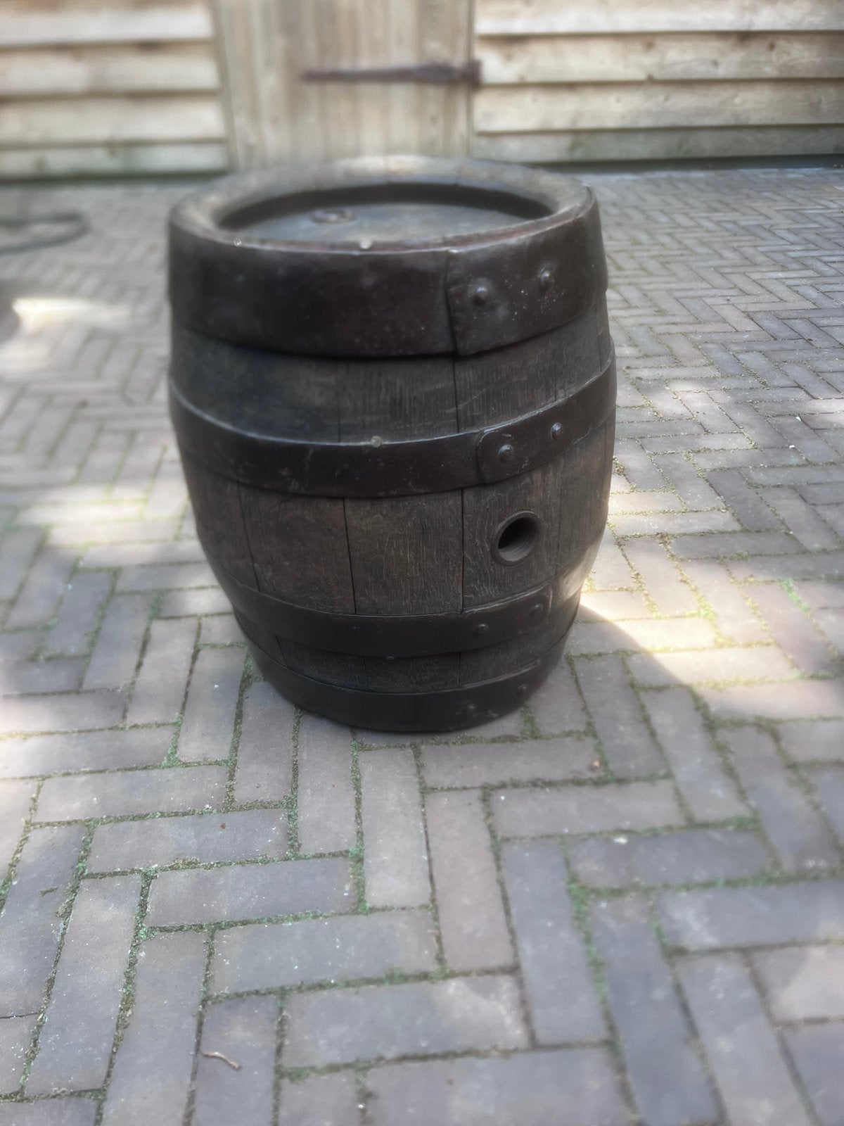Mooie oude wijnvat.maten zijn hoog 56 cm. En breed +/- 45 cm, 75 tot 150 liter, Ophalen, Zo goed als nieuw, Hout