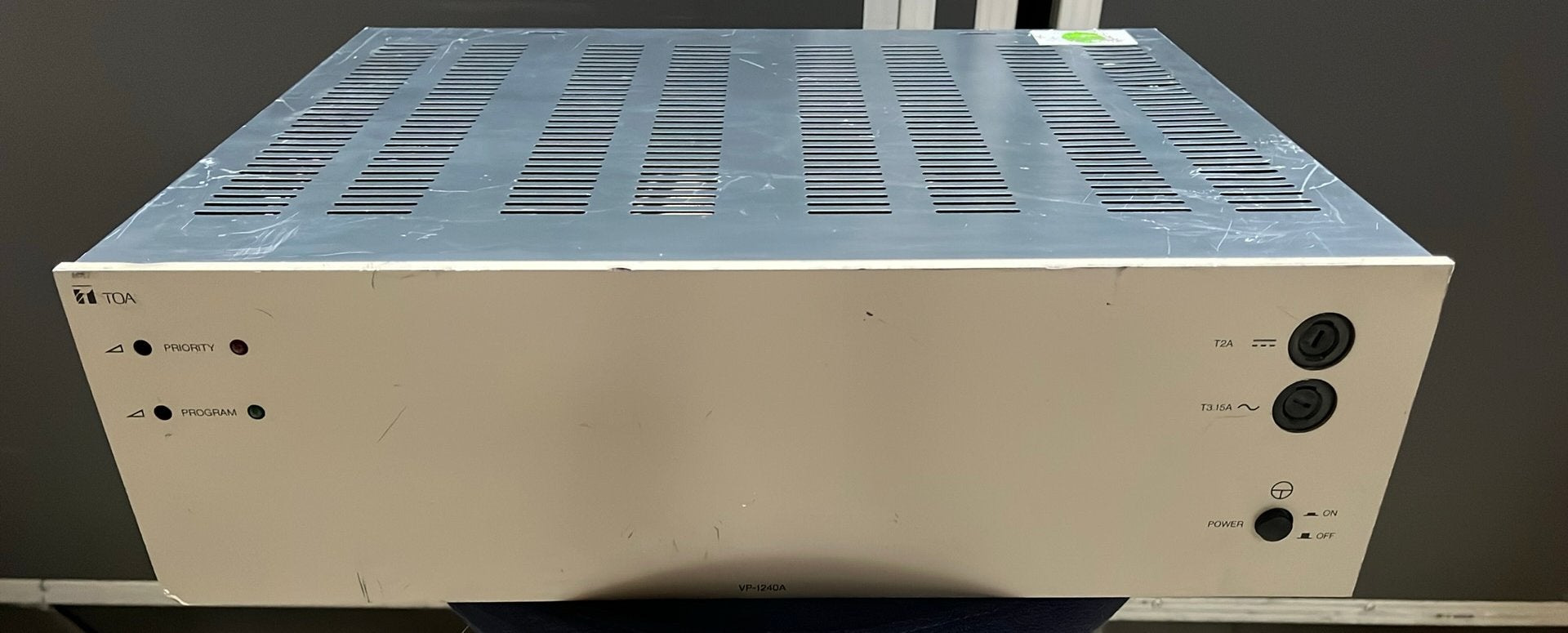 TOA VP-1240A 100V 240 Watt Eindversterker, Gebruikt, Info@toa-group.com, Overige typen, TOA Corporation