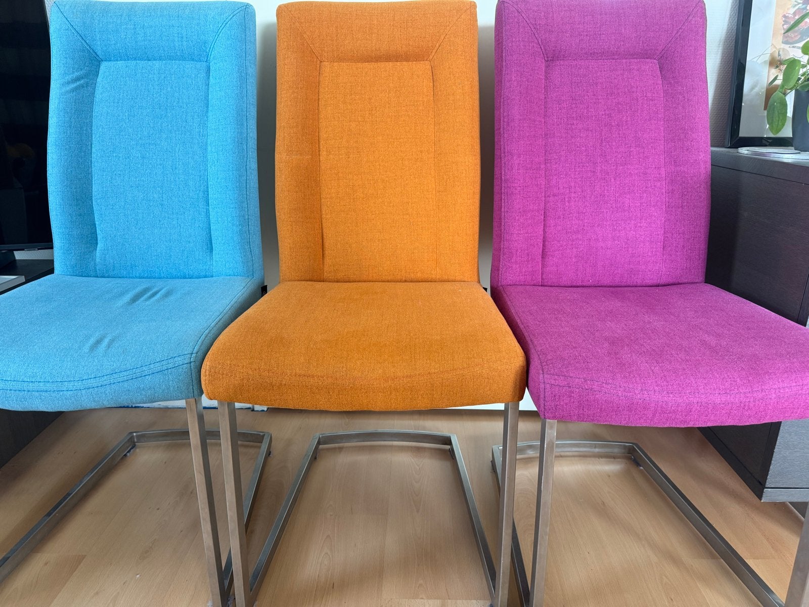 3x Henders & Hazel eetkamerstoelen in hippe kleuren, Huis en Inrichting, Stoelen, Ophalen, Gebruikt, Overige kleuren, Drie