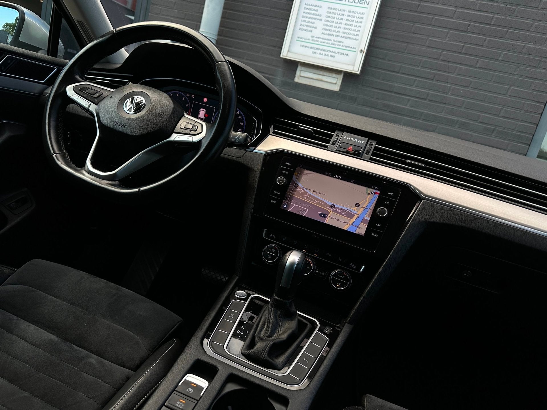 Volkswagen Passat Variant 1.5 TSI Elegance Business R/150 PK, 730 kg, 4 cilinders, 150 pk, 19 km/l