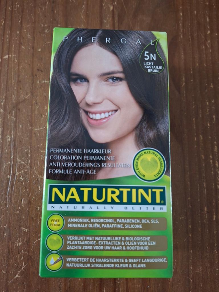 Naturtint Permanente Haarkleur 5N Licht Kastanjebruin, Ophalen of Verzenden, Nieuw, Overige typen
