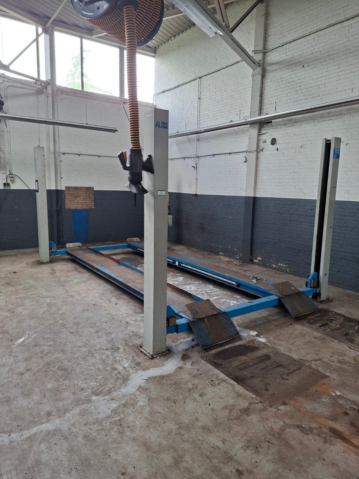 Autec 4-koloms hefbrug, 4000 kg, APK-brug, goed werkend, Ophalen