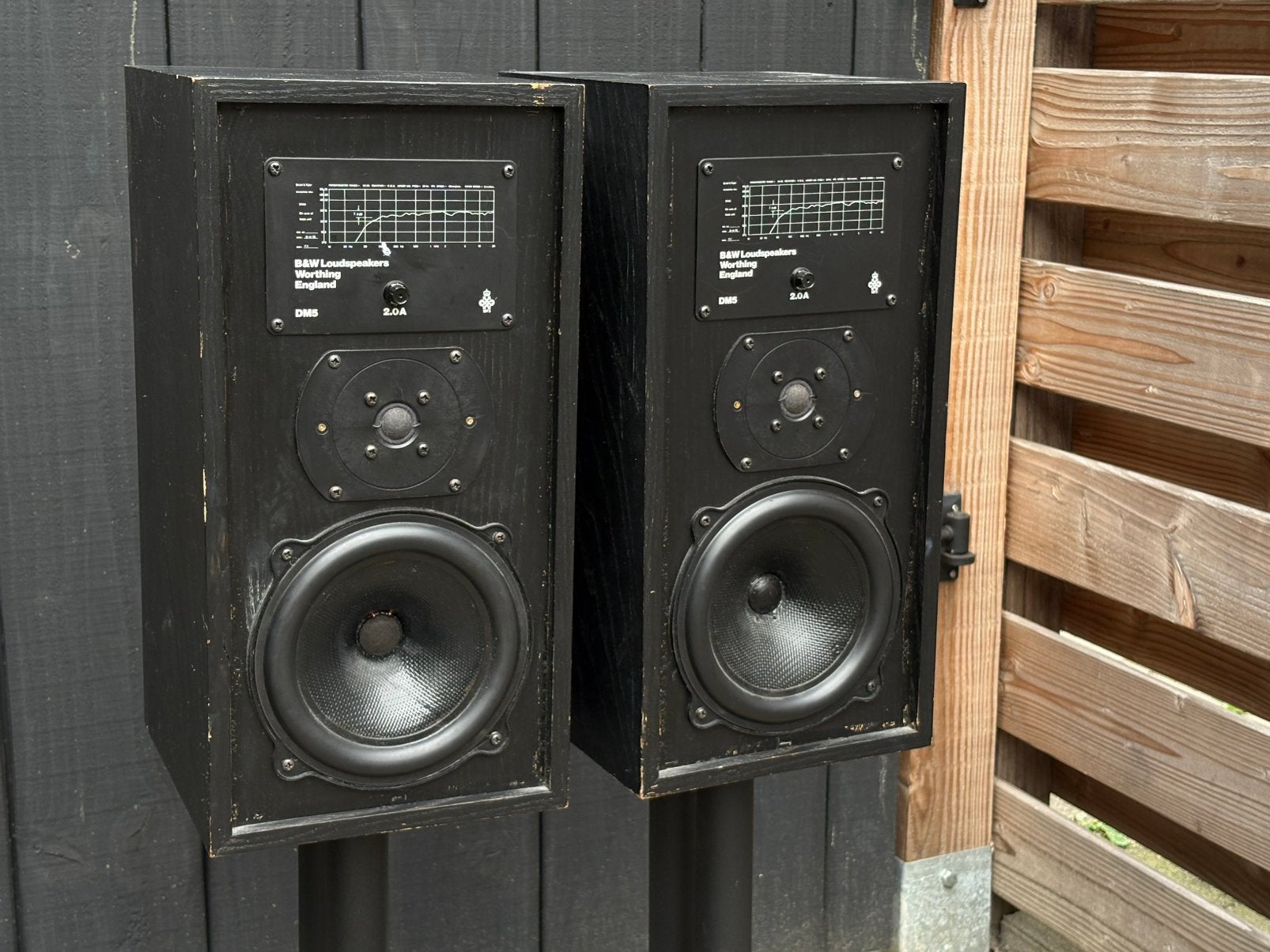 B&W DM5 Vintage Speakers (Zwart) + Standaards, Audio, Tv en Foto, Luidsprekers, Ophalen, Studiomonitor, Gebruikt, Inclusief standaarden