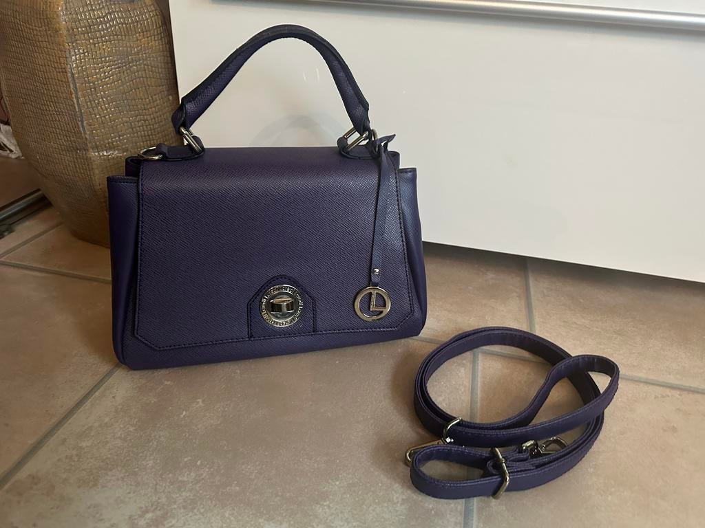 L.CREDI paarse  leder handtas met  schouderband nieuw!, Ophalen of Verzenden, Nieuw, Paars, Handtas