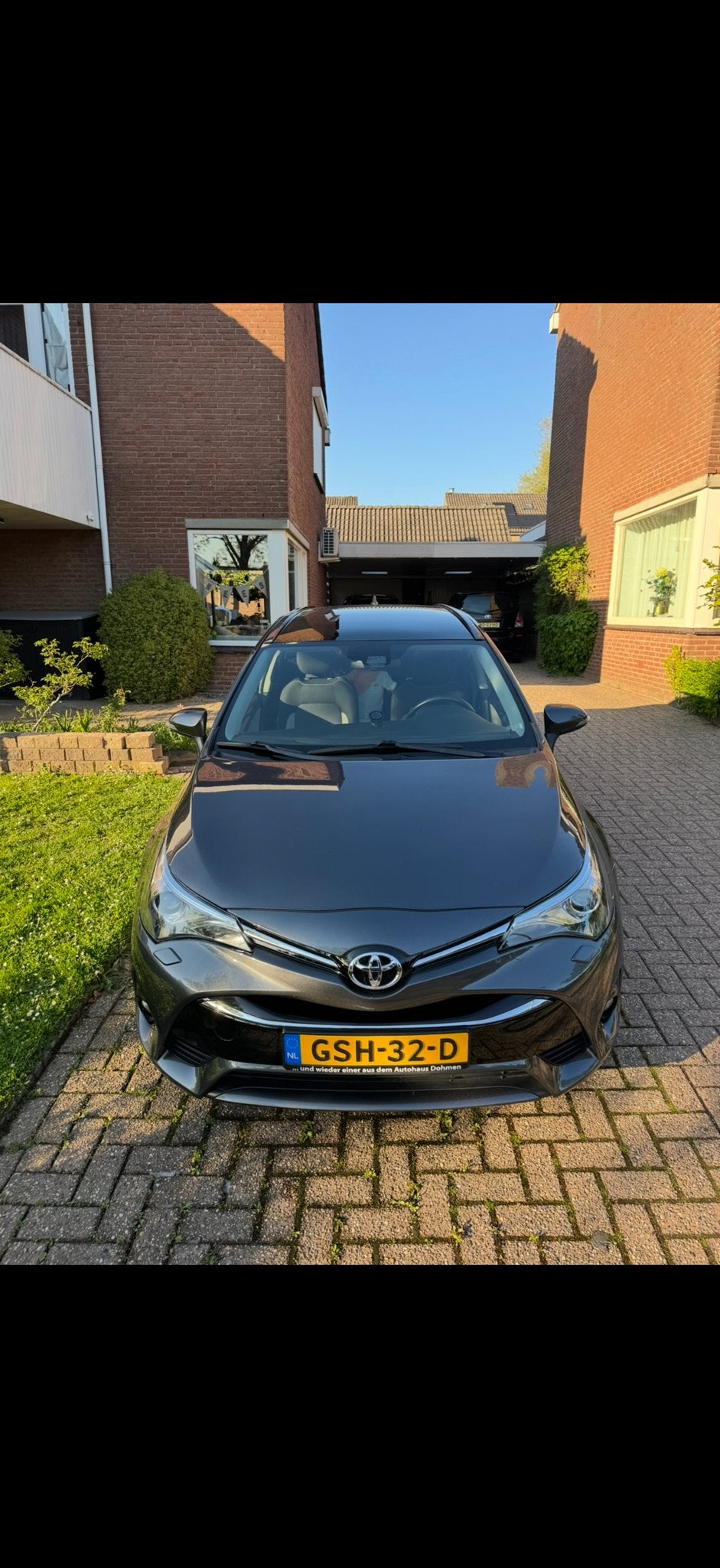 Toyota Avensis 1.8 Vvt-i Wagon 2016 Grijs