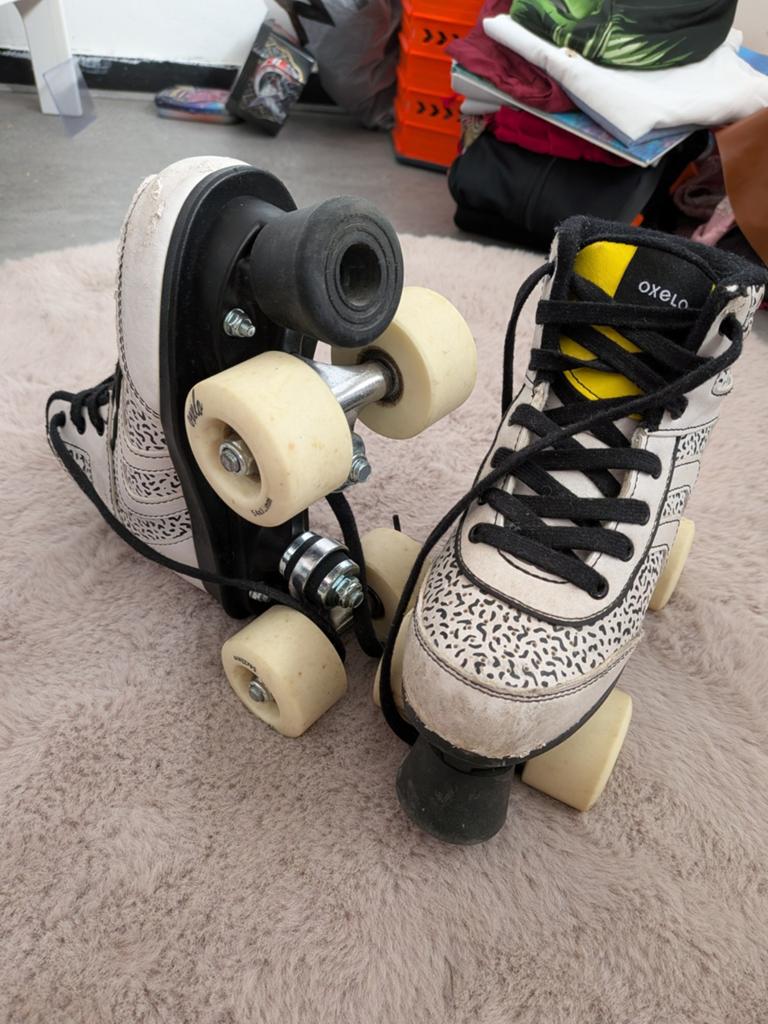 Oxelo Decathlon rolschaatsen maat 34, Kinderen en Baby's, Speelgoed | Buiten | Rolschaatsen, Ophalen of Verzenden, Zo goed als nieuw