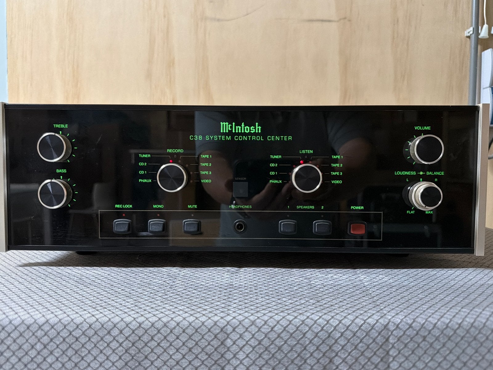 McIntosh C38 voorversterker izgst, Overige systemen, Info@finesounds.nl, De Marke 1d, Zo goed als nieuw