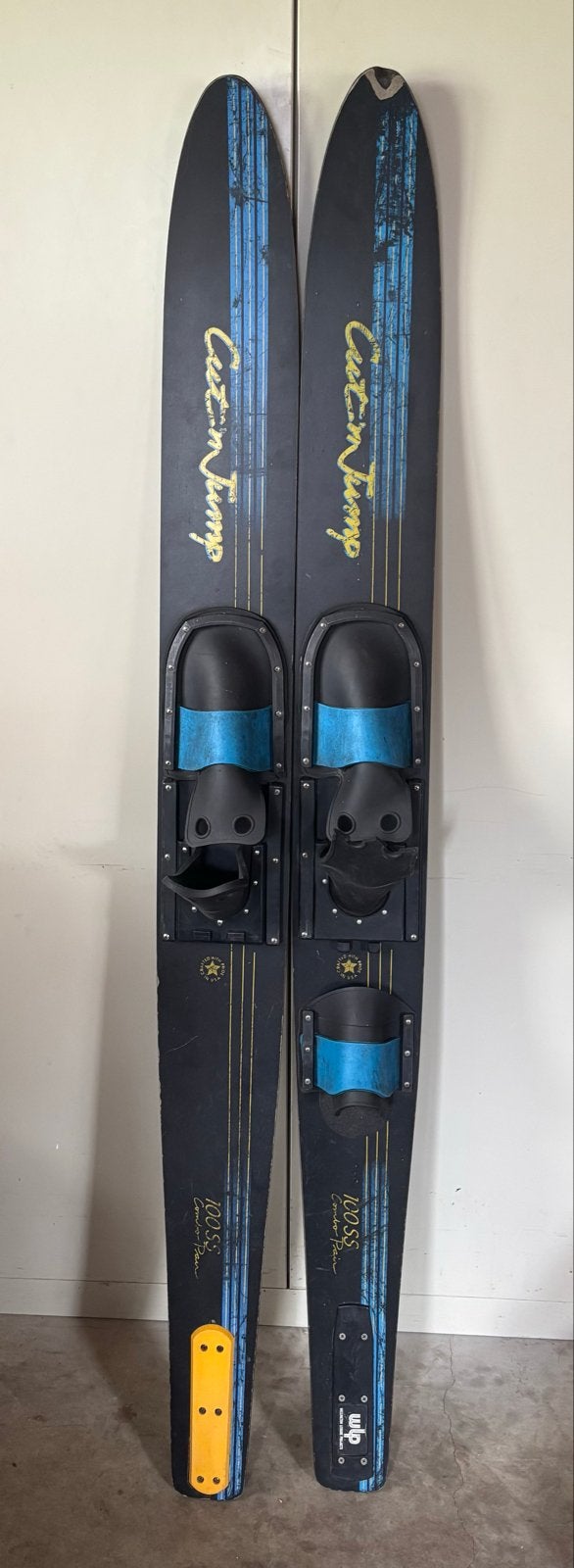 Waterski's Custom Jump 168 cm - Zo goed als nieuw, Watersport en Boten, Waterski's, Ophalen, Gebruikt, 160 cm of meer, Waterski's