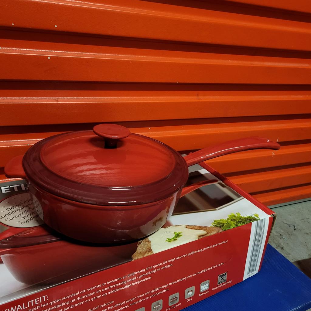 Nieuwe gietijzeren braadpan van Namejo, rood, Ophalen of Verzenden, Nieuw, Gietijzer, Koekenpan of Braadpan