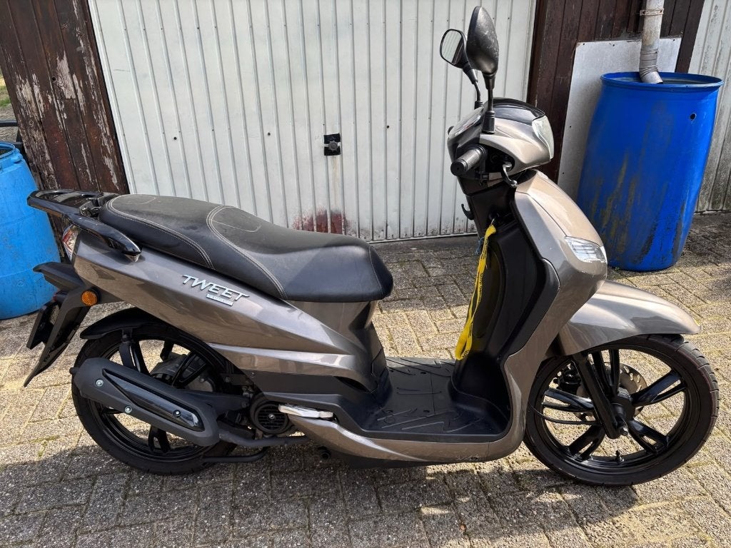 Peugeot Tweet 50cc (2020) | Rijdt goed, Ophalen, Gebruikt, Benzine, Peugeot
