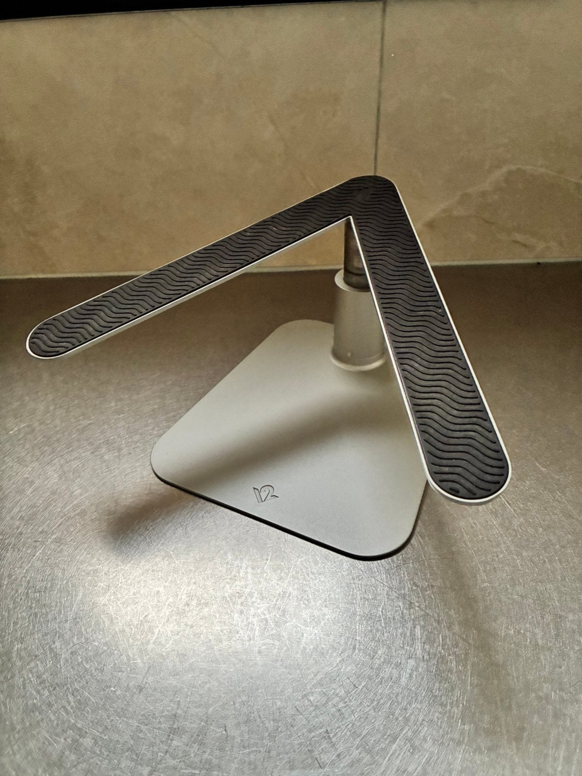 Hirise laptopstandaard Macbook/ laptop, Ophalen of Verzenden, Zo goed als nieuw