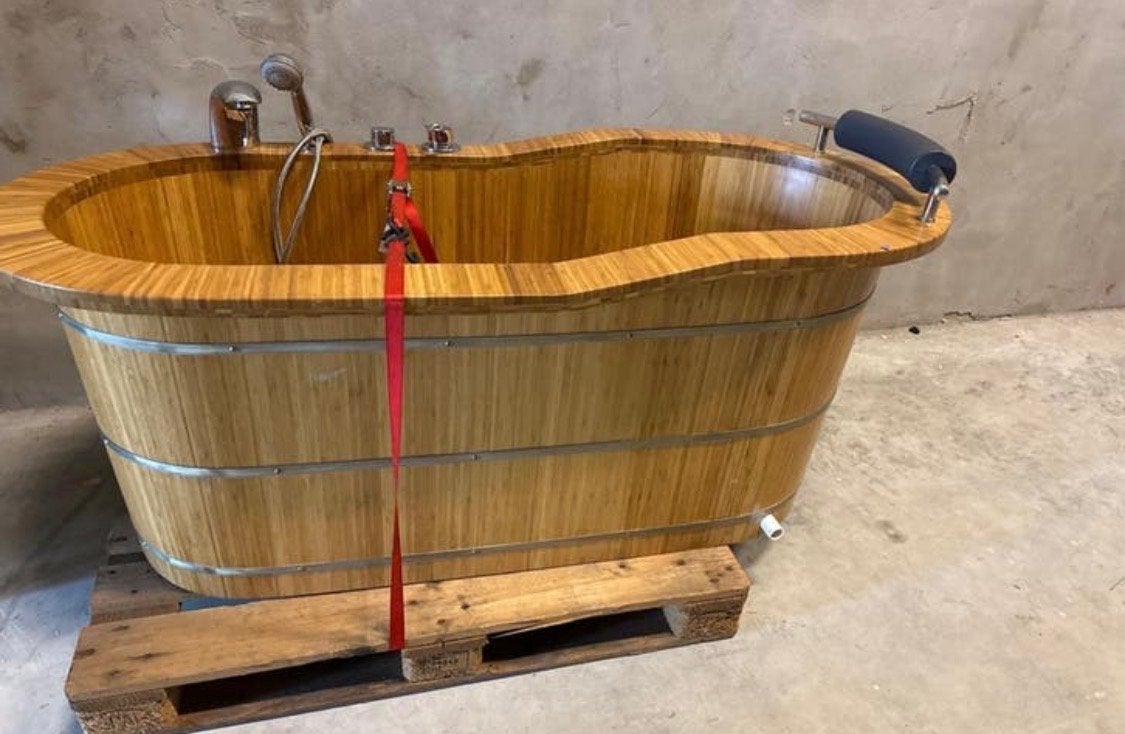 Luxe houten bubbelbad - Nieuw en compleet met motor, Ophalen, Nieuw, Pomp, Vast