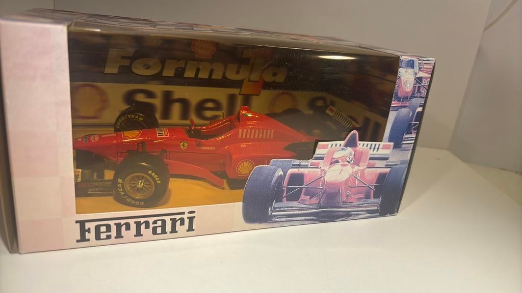 F1 ferrari m.Schumacher shell maisto 1.24, Maisto, Ophalen of Verzenden, A, A