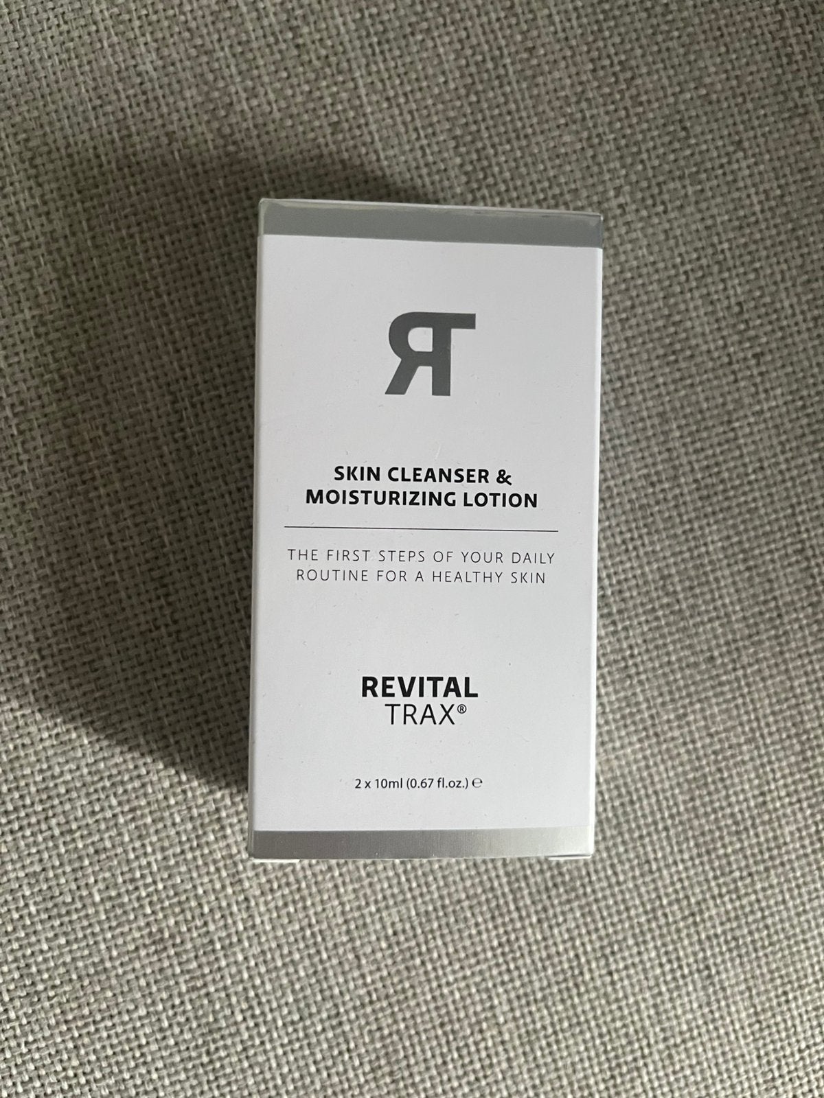 RevitalTrax Skin Cleanser + Moisturizing Lotion 2x 10ml, Ophalen of Verzenden, Nieuw, Gehele gezicht, Reiniging