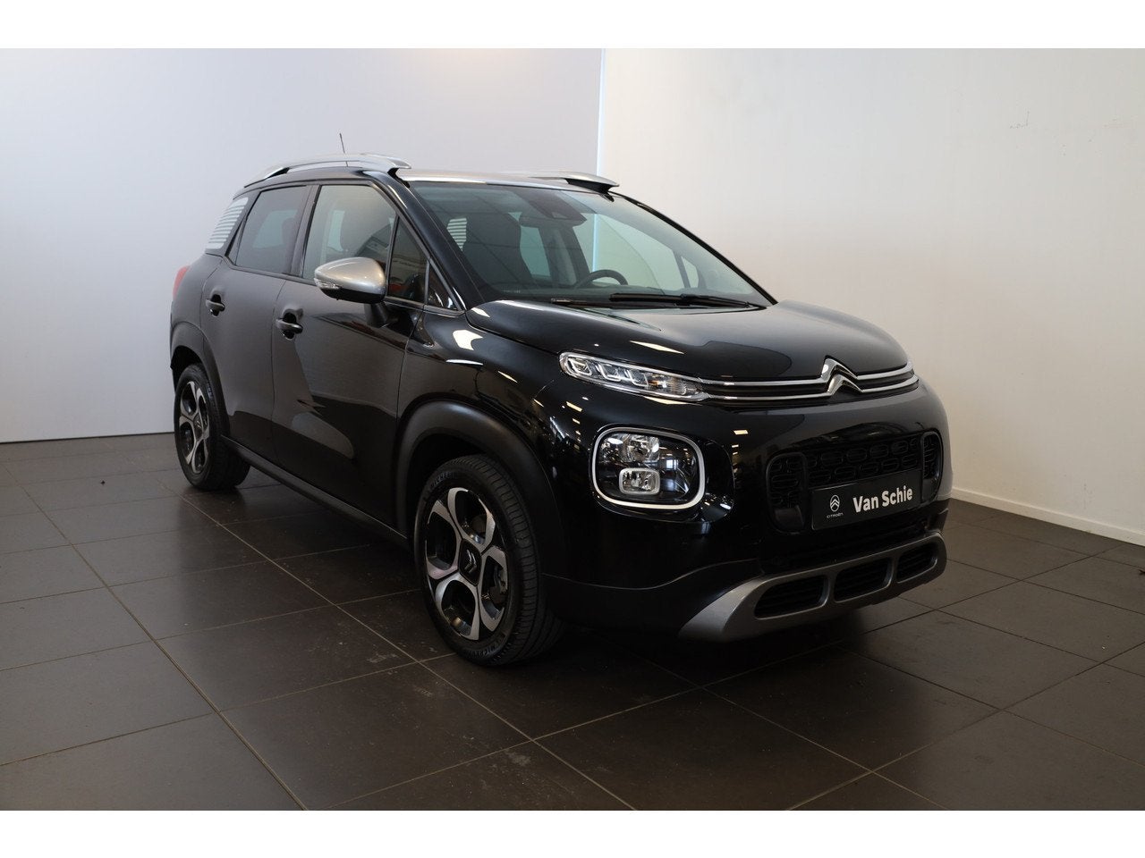 Citroën C3 Aircross PT 130 Shine Automaat-6 Carplay | 17" |, Automaat, Gebruikt, 1199 cc, Bedrijf