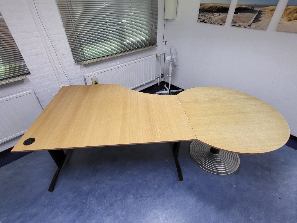 Notenhouten bureau, Antiek en Kunst, Ophalen