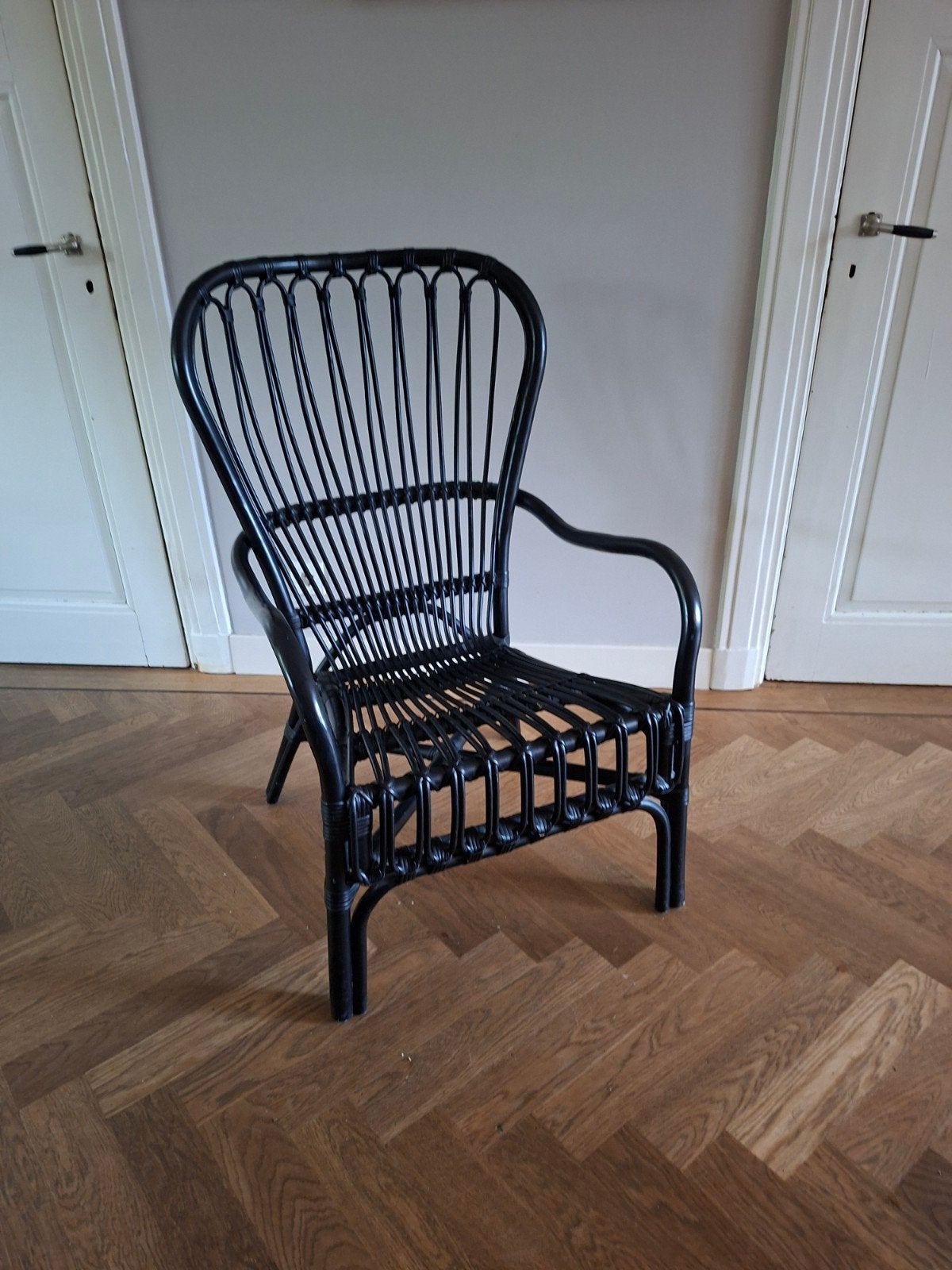 Zwarte rotan stoel - IKEA Storsele, Ophalen, Gebruikt, Zwart, Riet of Rotan