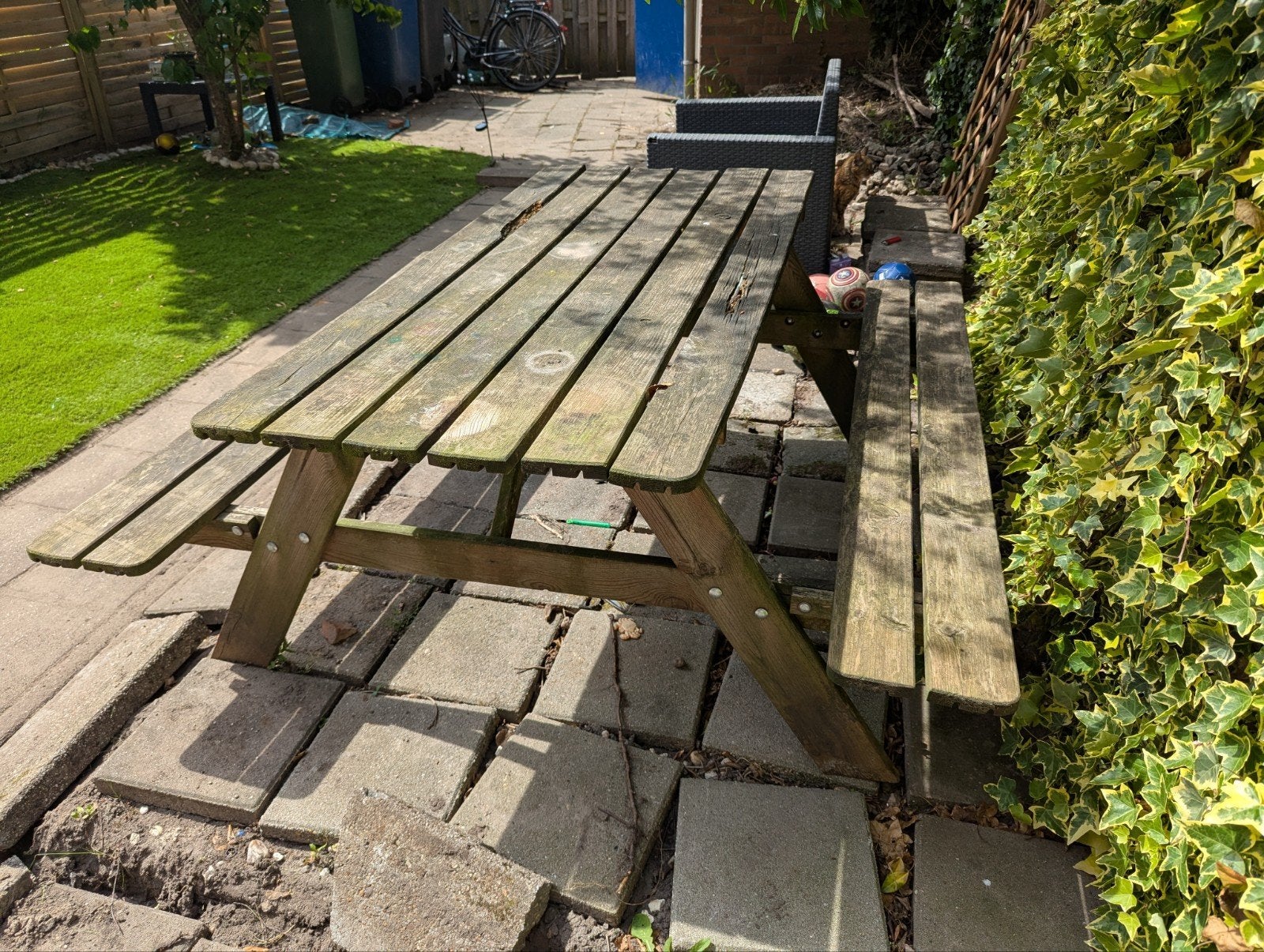 Gratis Houten Picknicktafel - Opknapbeurt Nodig, Tuin en Terras, Ophalen, Gebruikt, Inklapbaar, Rechthoekig