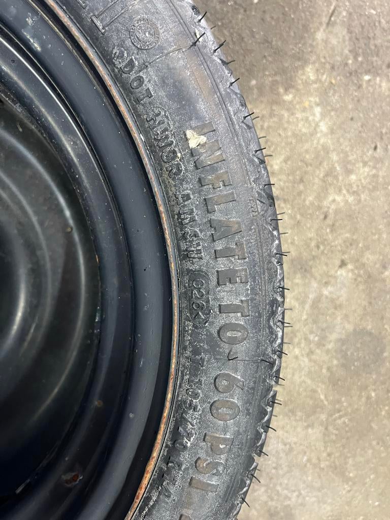 Thuiskomer VW Continental T105/70 R14 60PSI, Ophalen, 14 inch, Banden en Velgen, Nieuw