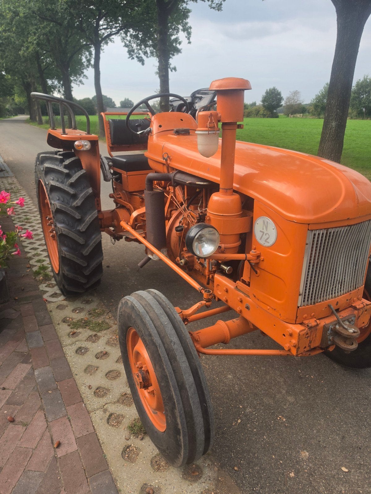 nette oldtimer renault n72 tractor 1963, Ophalen, Gebruikt, Tot 80 Pk, Renault