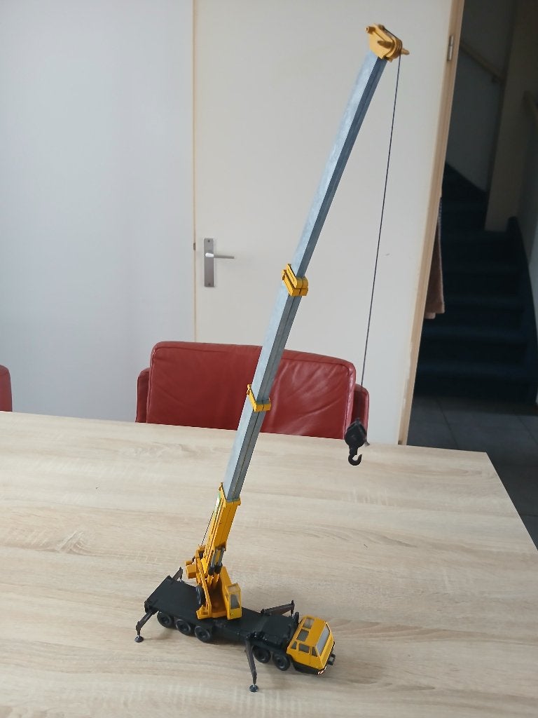 Mooie zware kraan van Krups Gescha/Conrad, Hobby en Vrije tijd, Ophalen of Verzenden, Gebruikt, Hijskraan, Tractor of Landbouw