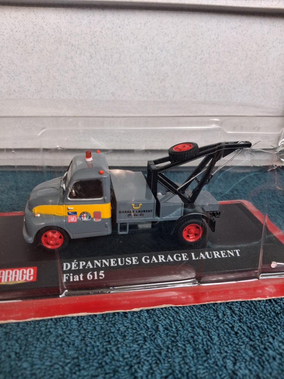 Fiat 615 afsleep wagen 1/43 Hachette, Ophalen of Verzenden, Nieuw, Bus of Vrachtwagen, Overige merken