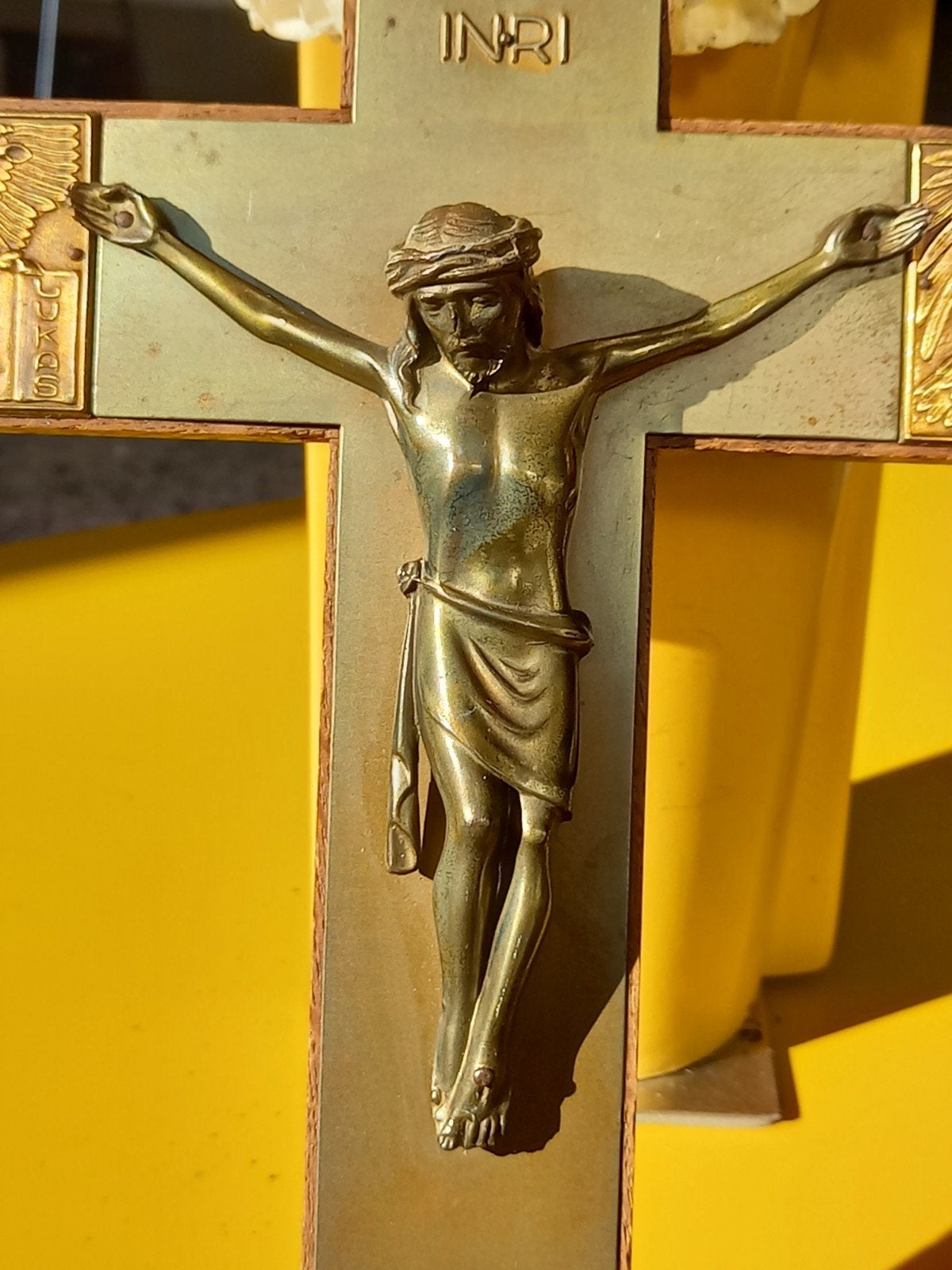 JEZUS AAN HET KRUIS ( CORPUS ) DE BRONZEN CORPUS EN PLAAT ZI, Ophalen of Verzenden