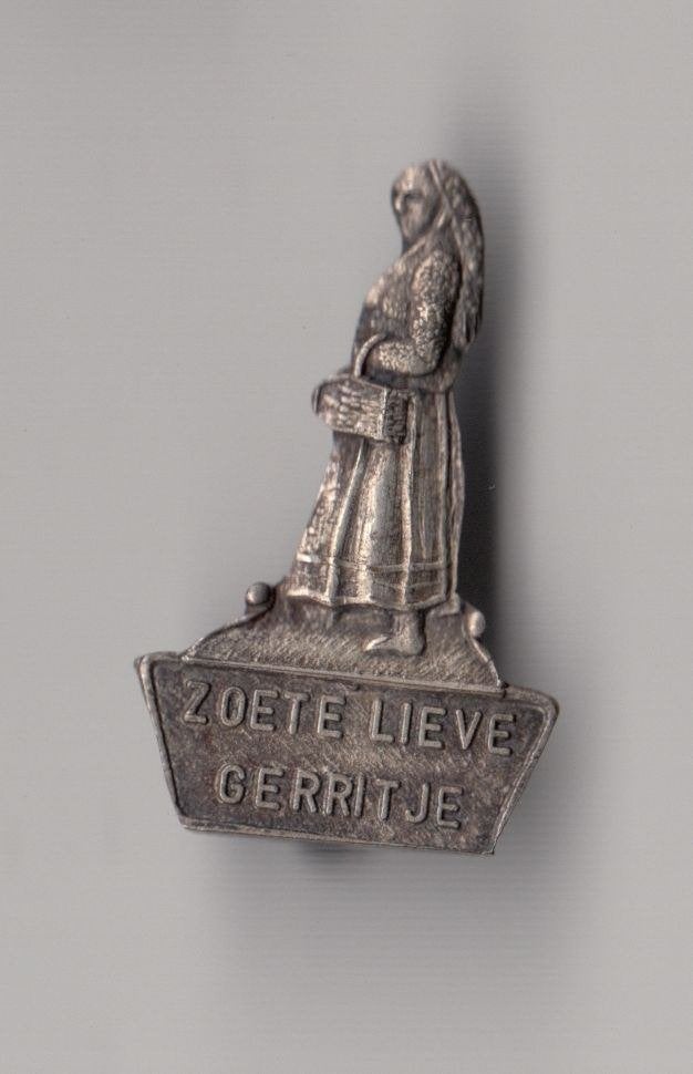 Den Bosch Zoete Lieve Gerritje broche, Gebruikt, Niet vindbaar, Niet vindbaar, Speldje of Pin