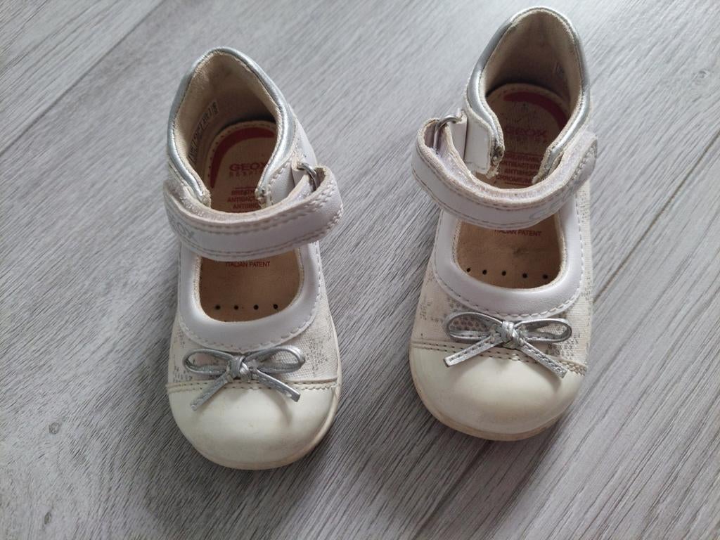 Geox schoenen maat 20 meisje wit ballerina's sandalen, Schoentjes, Meisje, Ophalen of Verzenden, Zo goed als nieuw