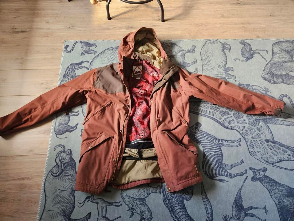 BURTON snowboard jas L , weinig gedragen, Sport en Fitness, Snowboarden, Ophalen of Verzenden, Zo goed als nieuw, Kleding