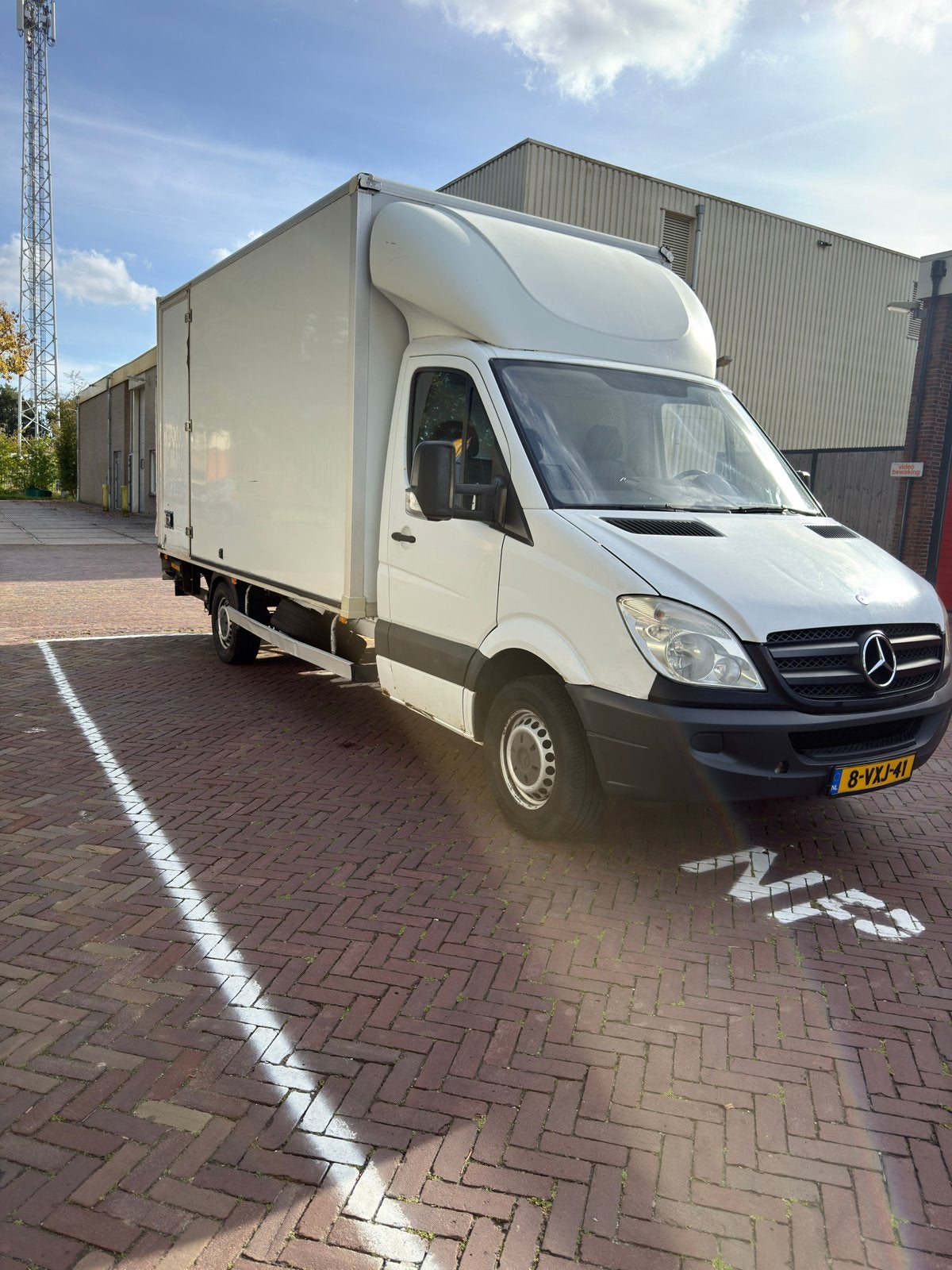 nette Mercedes-Benz Sprinter bakwagen met laadklep., Auto's, 129 pk, 2670 kg, Diesel, Particulier