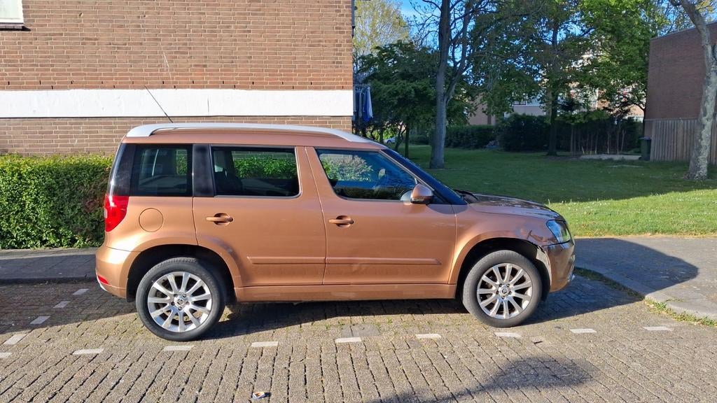 Luxe Skoda Yeti 1.4 TSI 90KW 2014 model 2015 Airco Aux Apk, Voorwielaandrijving, Euro 5, Stof, 4 cilinders