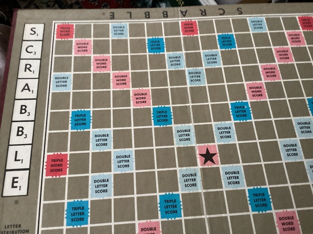 Scrabble bordspel - Klassiek woordspel, Drie of vier spelers, Ophalen of Verzenden, Gebruikt, Parker Brothers