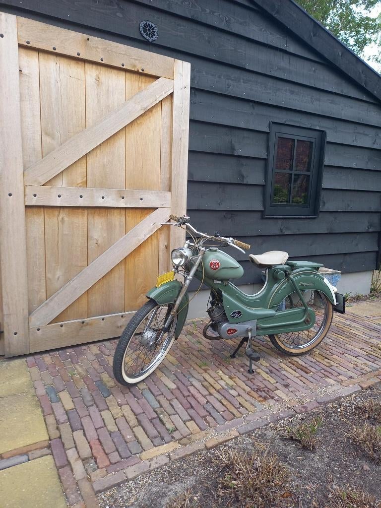Zeer nette olditmer brommer, Fietsen en Brommers, Brommers | Oldtimers, Overige merken, Maximaal 45 km/u, Ophalen of Verzenden