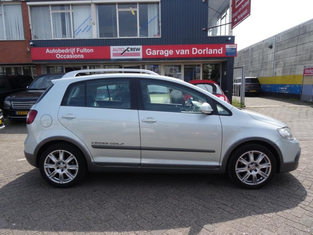 Volkswagen Golf 1.4 TSI Cross/Airco/Park.sensor/LMV/navi, Voorwielaandrijving, 1357 kg, Gebruikt, 4 cilinders